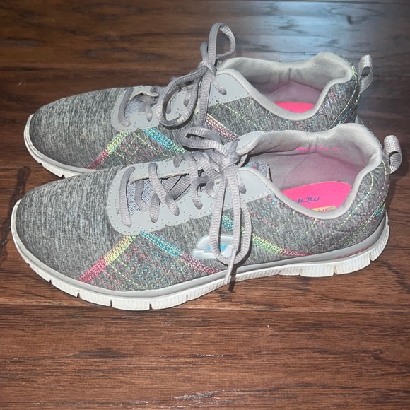 Skechers Shoes - Skechers Lite-Weight Memory Foam women’s sneakers gray with neon threads sz 7.5